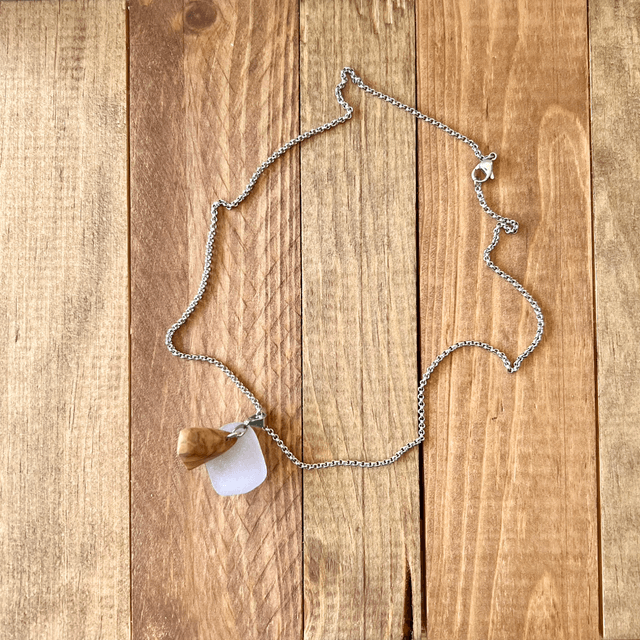 Collier opposition 