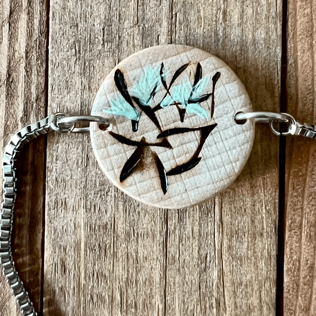 Bracelet bois de hêtre peinture et pyrogravure 