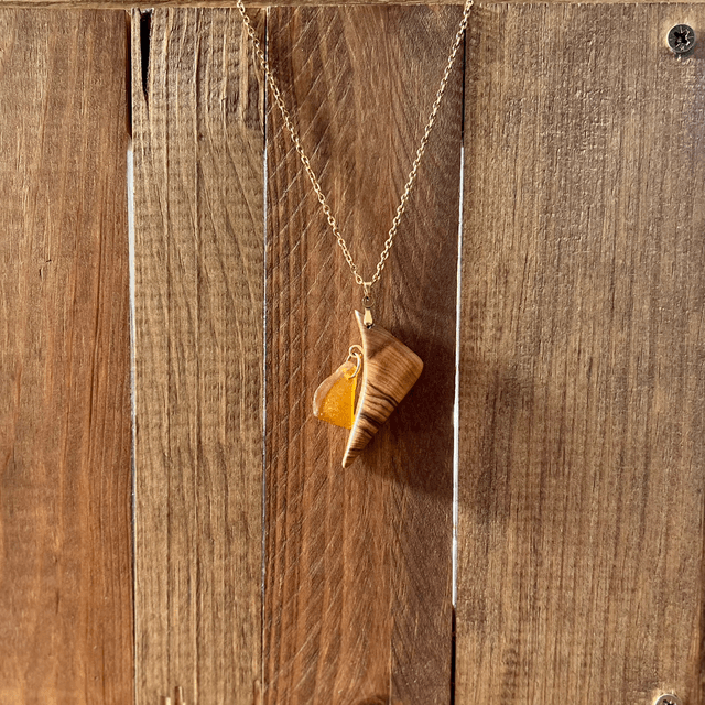 Pendentif 'Écho des Vagues'
