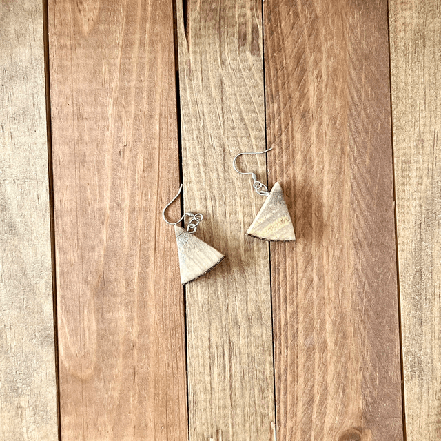 Boucles 'Triangle Ancré'